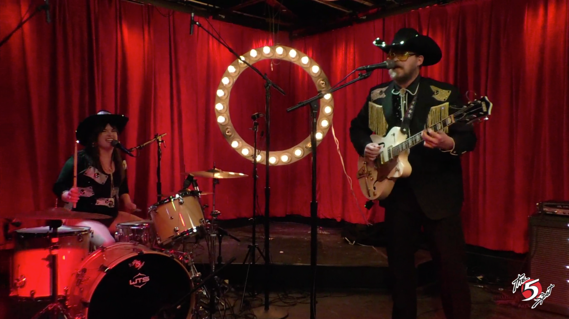 Volk and Lacquer Crank It Up at The 5 Spot